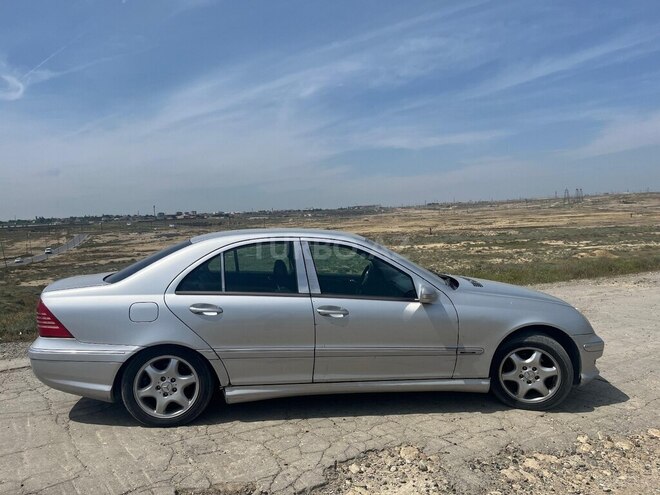 Mercedes C 200 2001, 193,500 km - 2.0 l - Bakı