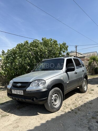Chevrolet Niva 2014, 187,000 km - 1.7 л - Bakı