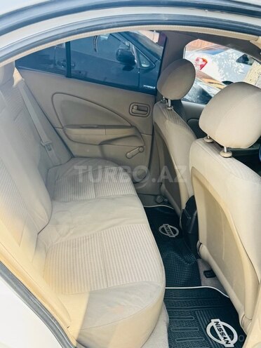 Nissan Sunny 2011, 210,000 km - 1.6 l - Bakı