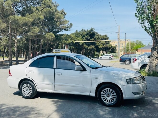 Nissan Sunny 2011, 210,000 km - 1.6 l - Bakı
