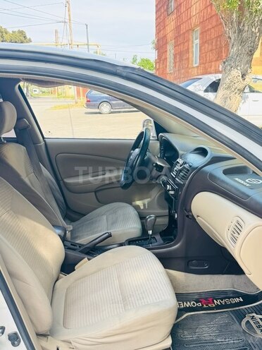 Nissan Sunny 2011, 210,000 km - 1.6 l - Bakı