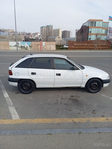 Opel Astra 1994, 350,000 km - 1.4 l - Bakı