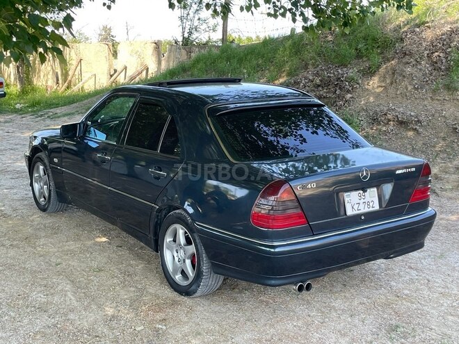 Mercedes C 240 2000, 285,000 km - 2.4 l - Bakı