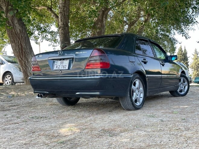 Mercedes C 240 2000, 285,000 km - 2.4 l - Bakı
