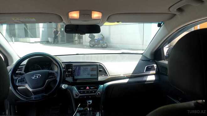 Hyundai Avante 2017, 228,250 km - 1.6 л - Bakı