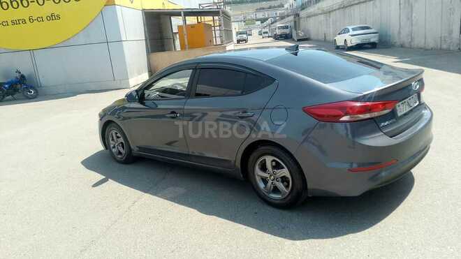 Hyundai Avante 2017, 228,250 km - 1.6 л - Bakı