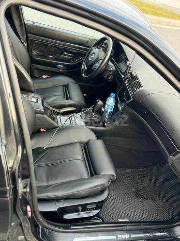 BMW 525 2001, 400,661 km - 2.5 l - Bakı