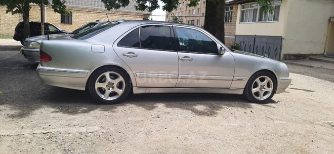 Mercedes E 280 2000, 295,000 km - 2.8 l - Gəncə