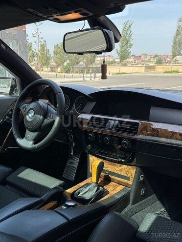 BMW 525 2005, 130,000 km - 2.5 l - Bakı