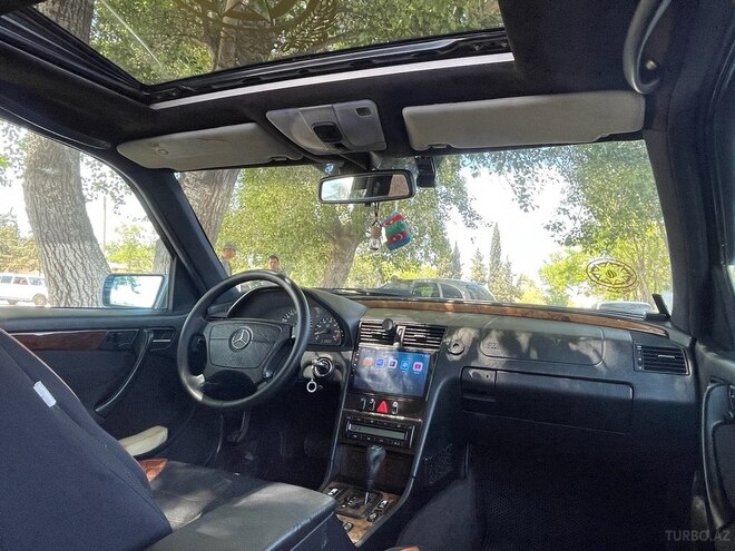 Mercedes C 240 2000, 285,000 km - 2.4 l - Bakı
