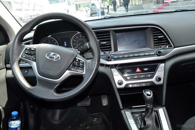 Hyundai Elantra 2017, 198 km - 2.0 l - Bakı