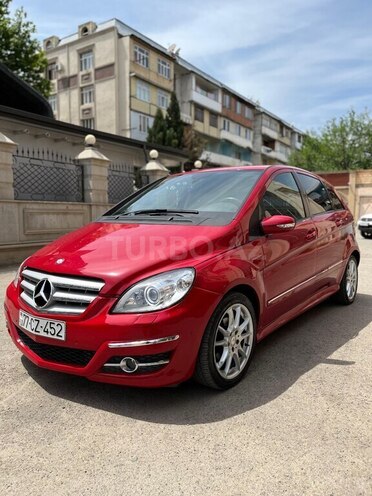 Mercedes B 180 2010, 105,817 km - 1.7 l - Gəncə