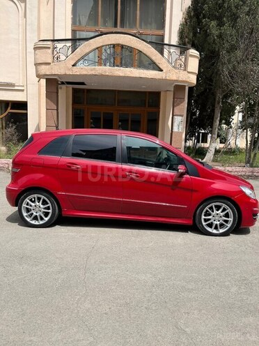Mercedes B 180 2010, 105,817 km - 1.7 l - Gəncə