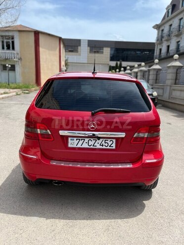 Mercedes B 180 2010, 105,817 km - 1.7 l - Gəncə