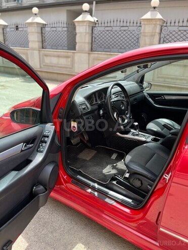 Mercedes B 180 2010, 105,817 km - 1.7 l - Gəncə