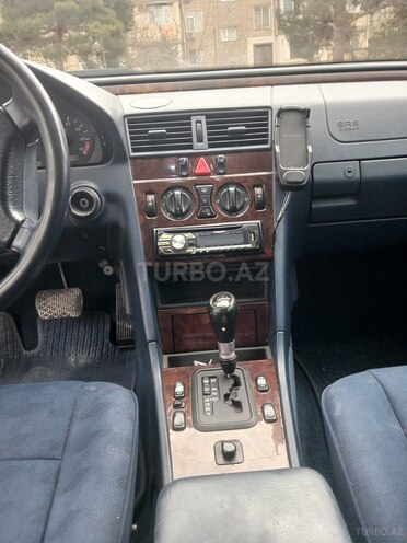 Mercedes C 180 1997, 365,000 km - 1.8 л - Bakı