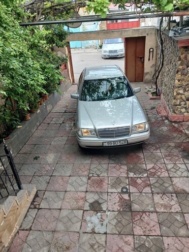 Mercedes C 180 1997, 365,000 km - 1.8 л - Bakı
