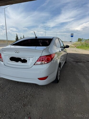 Hyundai Accent 2017, 110,000 km - 1.6 л - Bakı