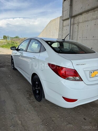 Hyundai Accent 2015, 141,000 km - 1.6 l - Şəmkir