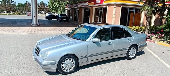 Mercedes E 240 2000, 272,000 km - 2.6 l - Şirvan