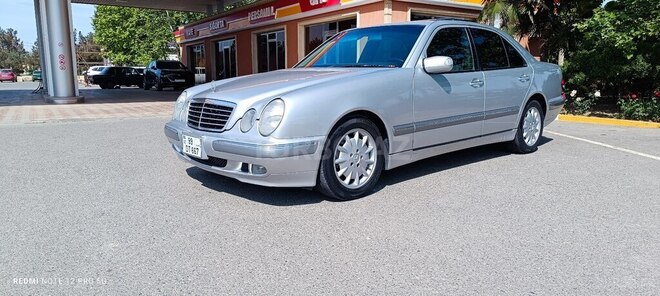 Mercedes E 240 2000, 272,000 km - 2.6 l - Şirvan