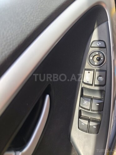 Hyundai i30 2015, 233,000 km - 1.6 l - Ucar