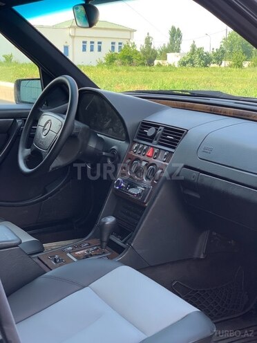 Mercedes C 220 d 1999, 300,000 km - 2.2 л - Saatlı