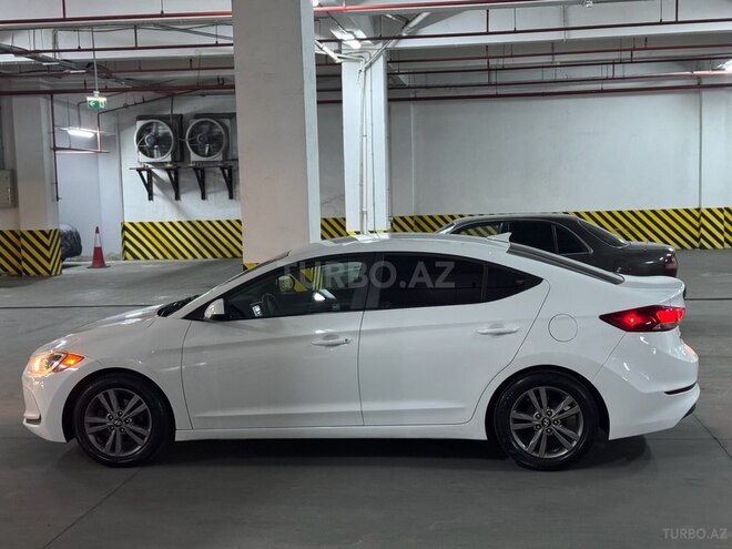 Hyundai Elantra 2016, 134,000 km - 2.0 l - Bakı