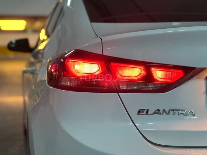 Hyundai Elantra 2016, 134,000 km - 2.0 l - Bakı