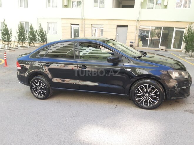 Volkswagen Polo 2012, 298,900 km - 1.6 л - Bakı