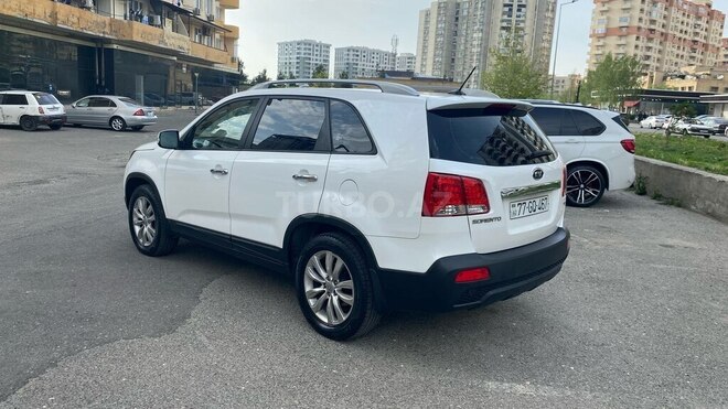 Kia Sorento 2011, 200,000 km - 2.0 l - Bakı