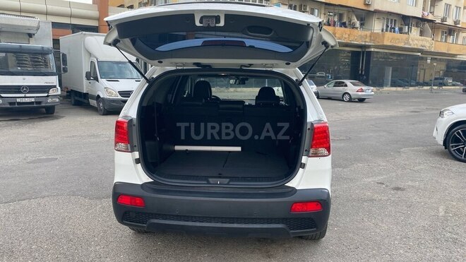 Kia Sorento 2011, 200,000 km - 2.0 l - Bakı