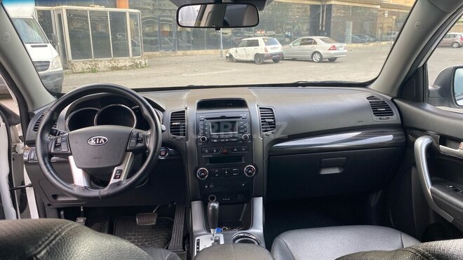 Kia Sorento 2011, 200,000 km - 2.0 l - Bakı