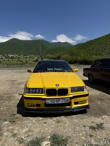 BMW 320-6