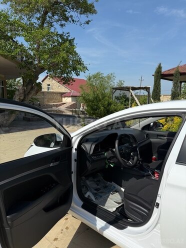 Hyundai Elantra 2020, 92,880 km - 1.6 л - Bakı