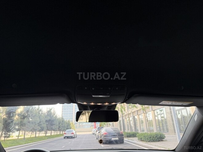 Mercedes E 200-13