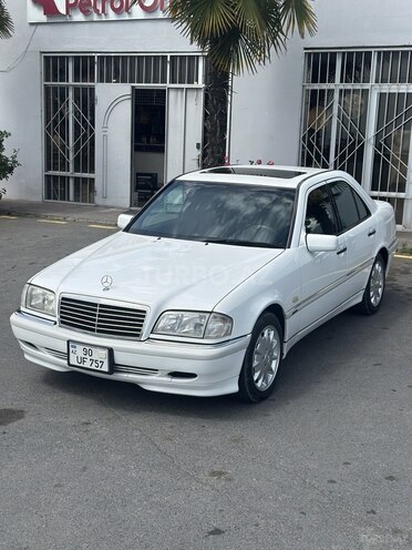 Mercedes C 240 1999, 224,000 km - 2.4 l - Zaqatala
