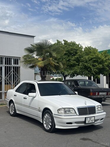 Mercedes C 240 1999, 224,000 km - 2.4 l - Zaqatala