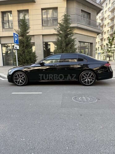Mercedes E 200-5