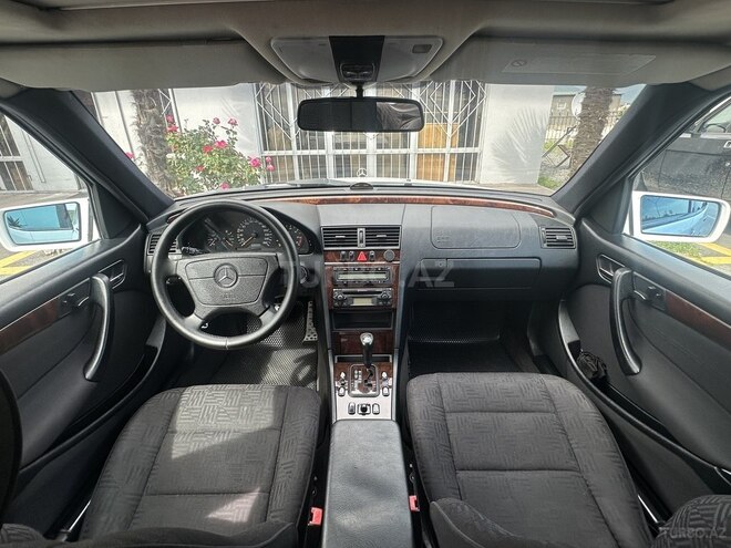Mercedes C 240 1999, 224,000 km - 2.4 l - Zaqatala