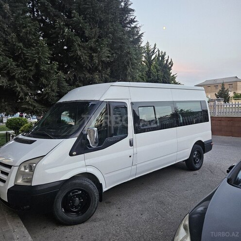 Ford Transit-2