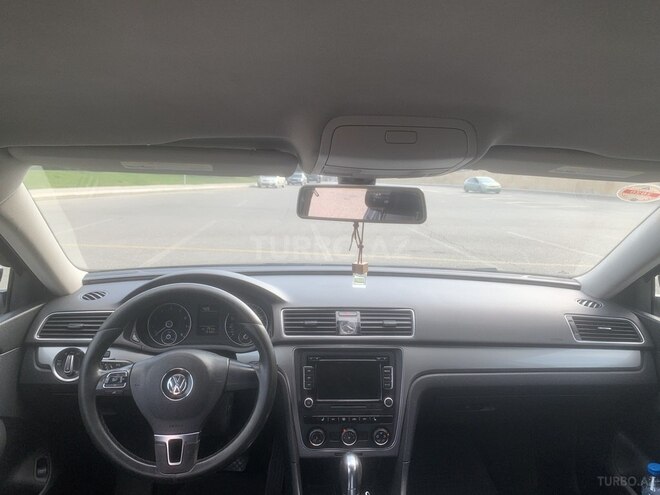 Volkswagen Passat 2015, 215,652 km - 1.8 l - Bakı