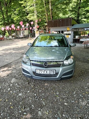 Opel Astra 2010, 248,000 km - 1.4 l - Bakı