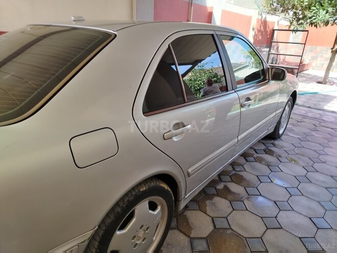 Mercedes E 320 2001, 470,000 km - 3.2 l - Bakı