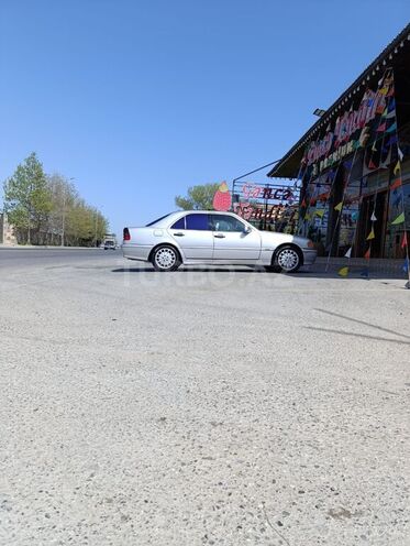 Mercedes C 230 2000, 377,000 km - 2.3 л - Bakı