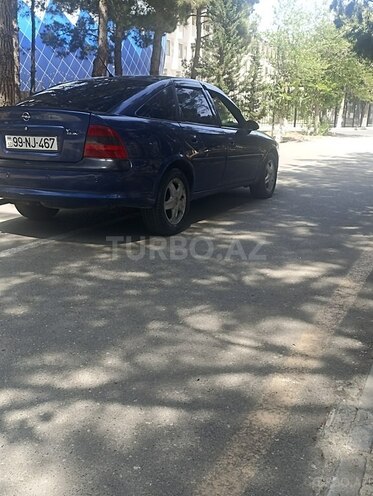 Opel Vectra 1996, 25,800 km - 1.8 l - Sumqayıt