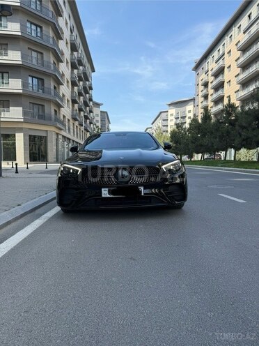 Mercedes E 200-1