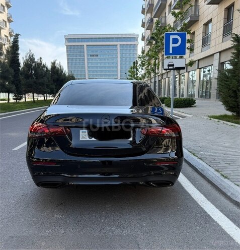 Mercedes E 200-8