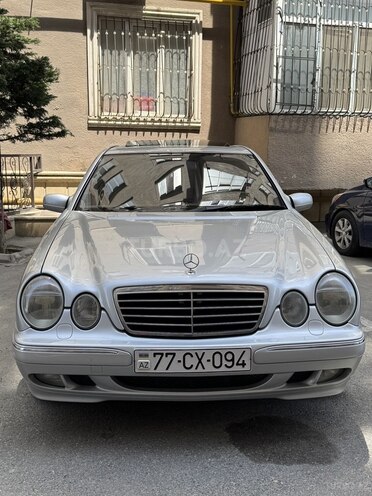 Mercedes E 320 2000, 292,000 km - 3.2 l - Bakı