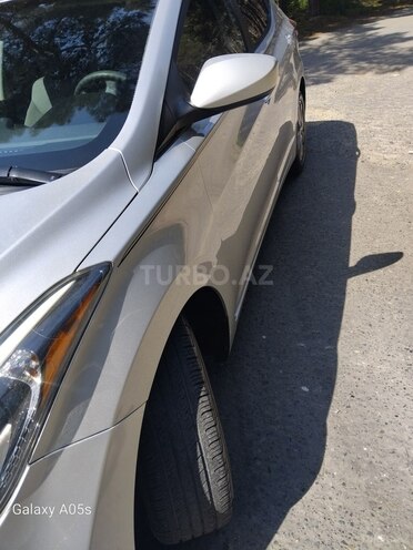 Hyundai Elantra 2015, 122,000 km - 1.8 l - Bakı
